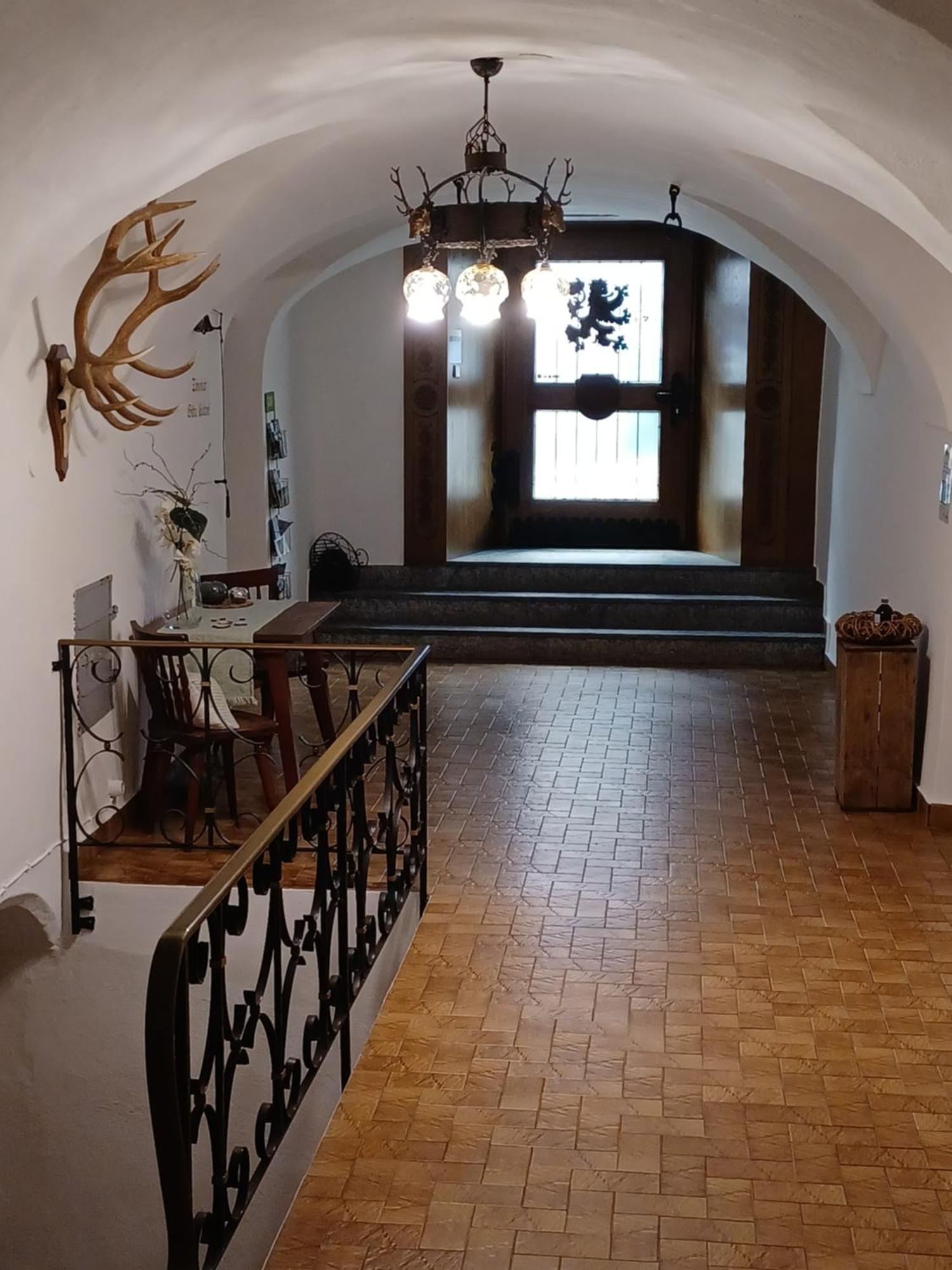 סילץ Hotel Garni Loewen מראה חיצוני תמונה