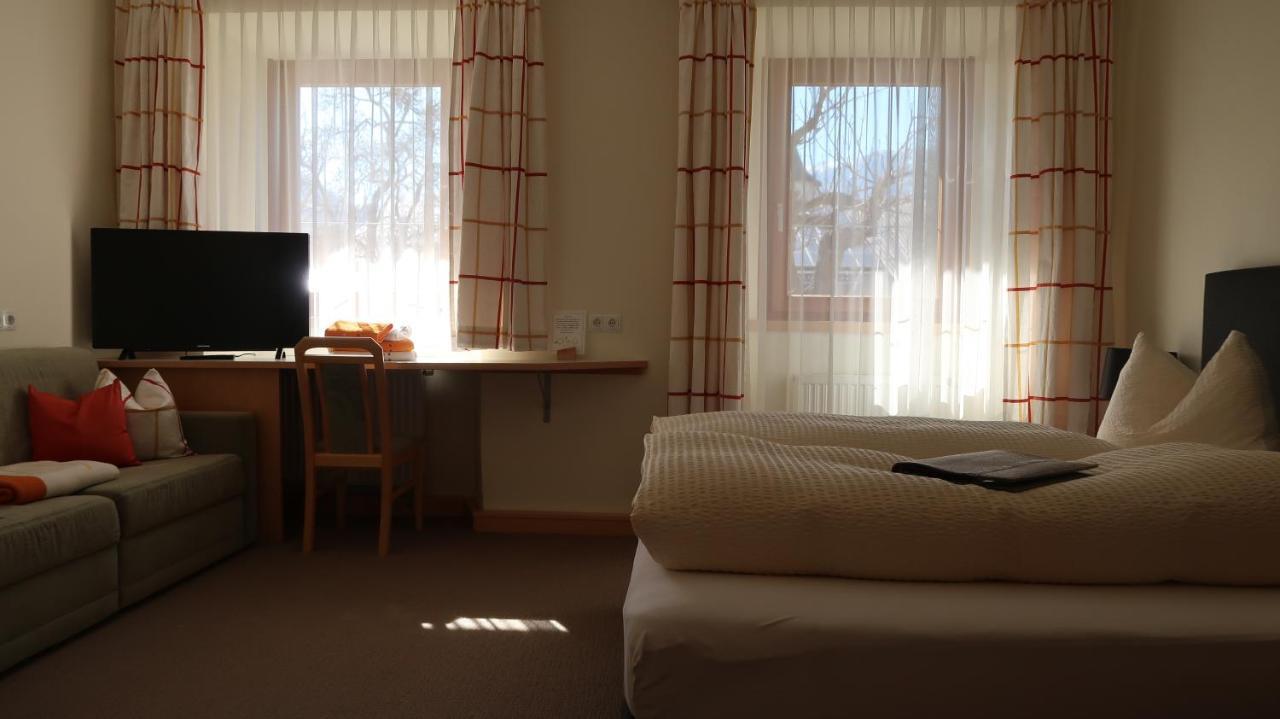 סילץ Hotel Garni Loewen מראה חיצוני תמונה